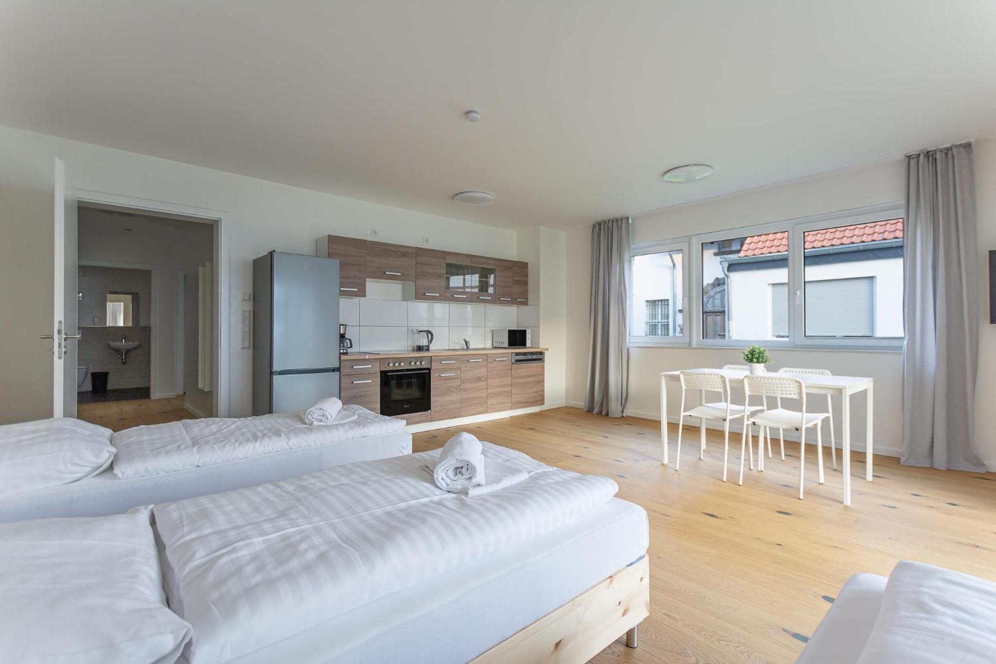 T&K Apartments - Bergisch Gladbach - 7 Comfortable Apartments - 20 Min To Fair Messe Cologne Bagian luar foto